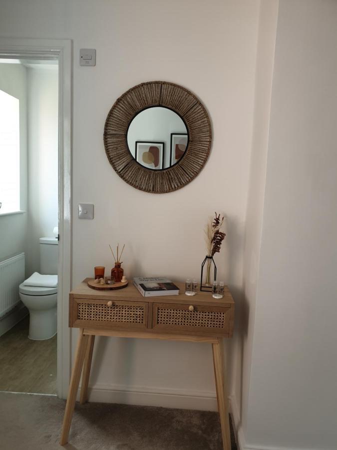 Cheerful 1 Private Room-Ensuite With Free Parking Silverdale  المظهر الخارجي الصورة