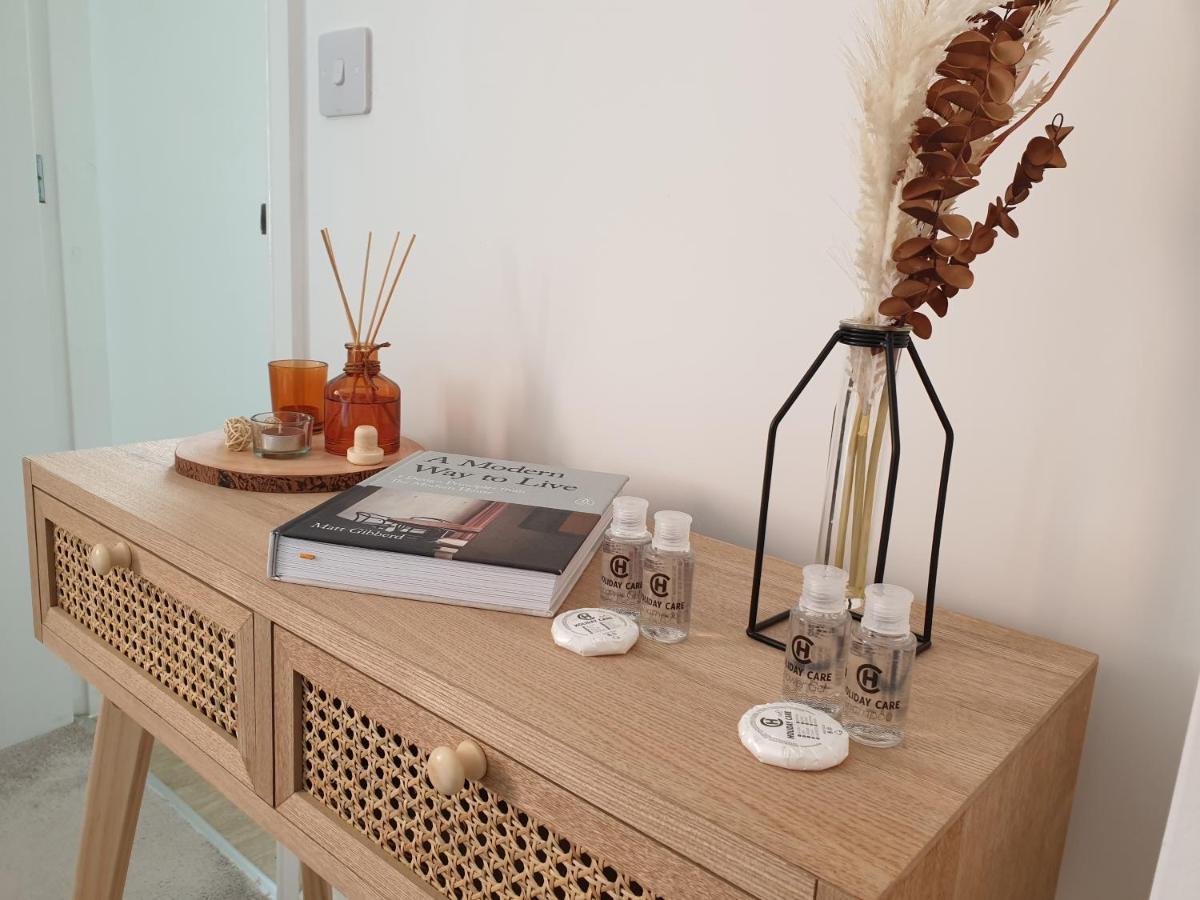 Cheerful 1 Private Room-Ensuite With Free Parking Silverdale  المظهر الخارجي الصورة